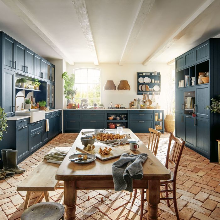 Mediterranean country style kitchen