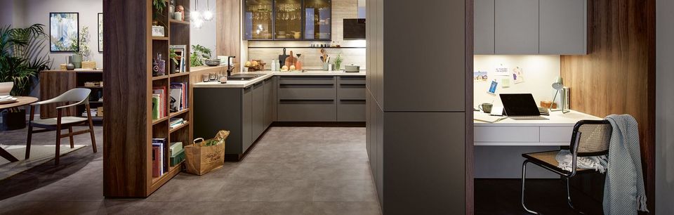 Urban warm wood look kitchen