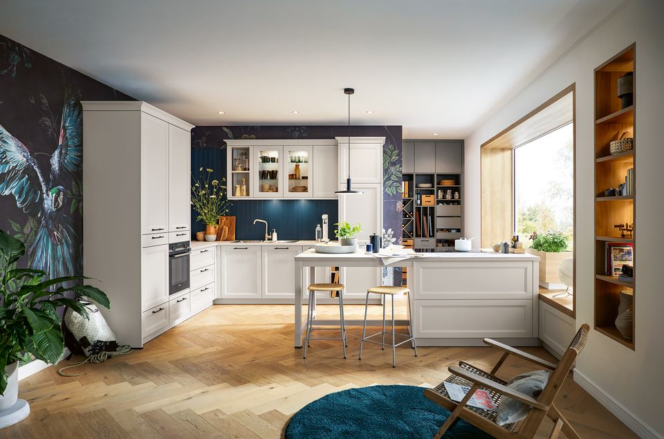 seashell white country kitchen