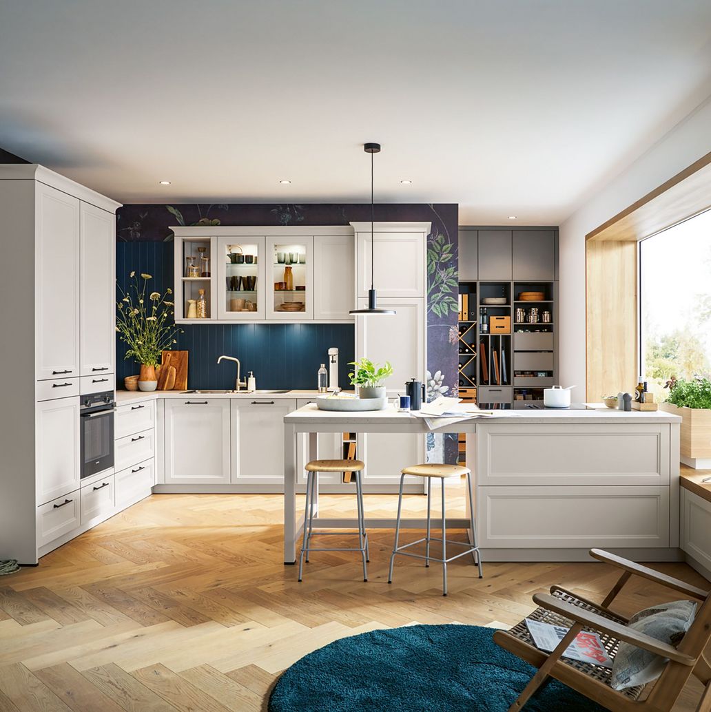 seashell white country kitchen